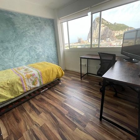 Closest Room To Gibraltar Border La Linea de la Concepcion Ngoại thất bức ảnh